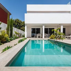 https://villa-deluxe-suites-maspalomas.in-canary-islands.com